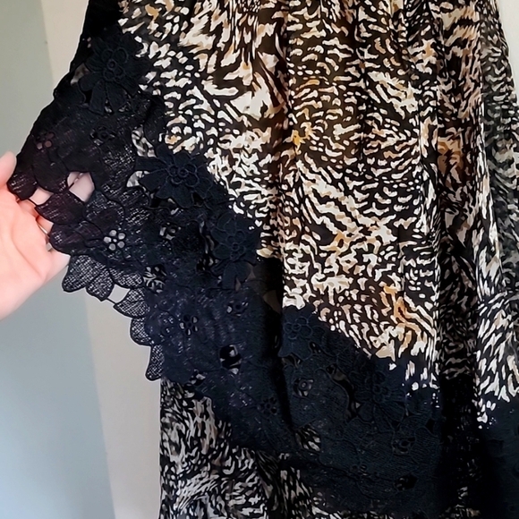 NWT Anthropologie Beautiful Ruffle Lace V neck Dress Size 2 - Picture 5 of 13